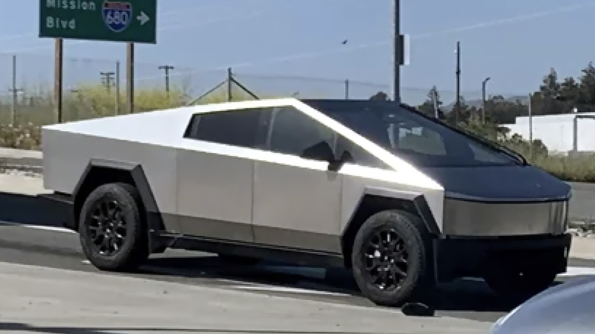 Dark Grey / Black Camo wrapped Cybertruck looks awesome  Tesla Cybertruck  Forum - News, Discussions, Community 