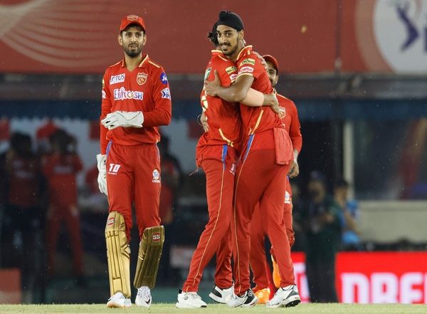 Sports News | IPL 2023: Punjab Kings Beat KKR by Seven Runs Via DLS Method in Rain-hit Match