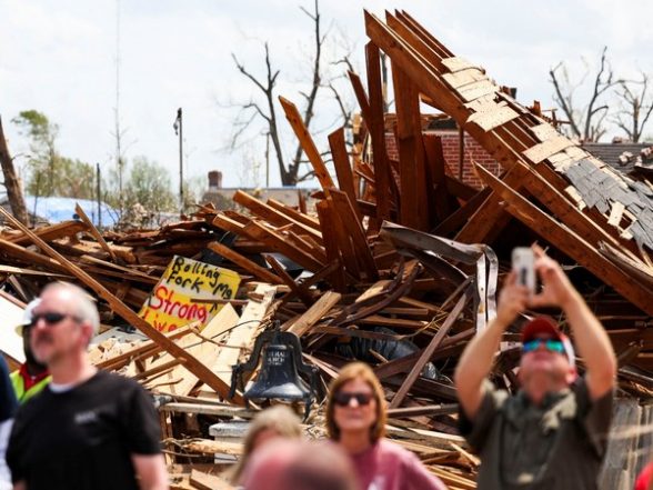World News | Deadly Tornadoes Kill 11 Across US South, Midwest - Vimarsana News