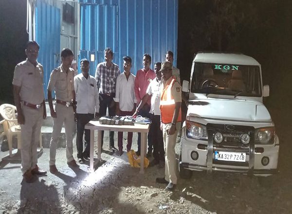 India News | Karnataka: Police Seize Around Rs 1.5 Crore Unaccounted Cash in Kalaburagi District