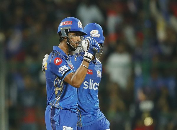 Sports News | IPL 2023: 'One Man Army' Tilak Verma Powers MI to Competitive 171/7 Against RCB