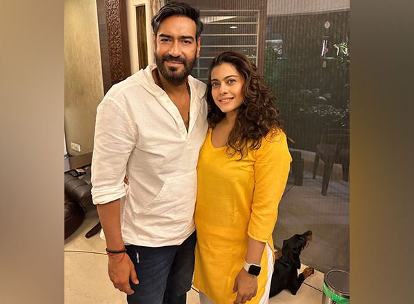 Kajol Shares Happy Picture With Hubby Ajay Devn and It Exudes Pure Love!