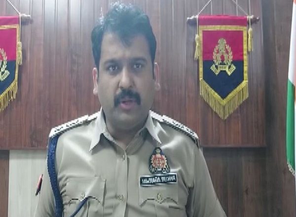 Uttar Pradesh Shocker: Jilted Lover Stabs 15-Year-Old Girl in Chandauli, Accused Absconding
