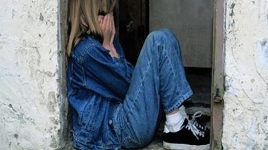 Health News | Strict Parenting Puts Kids at Risk of Lasting Mental Health Problems: Study