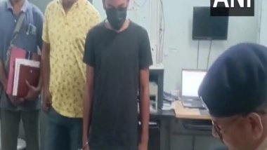 India News | West Bengal: Man Seen Carrying Weapon at Ram Navami Rally in Howrah Arrested