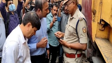 India News | NIA Inspect Train Coaches at Kannur After Train Fire Incident