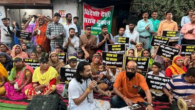 Bhopal: Hindus Recite Hanuman Chalisa, Muslims Hold Iftar in Protest Against Liquor Shop in Shahjahanabad (Watch Video)