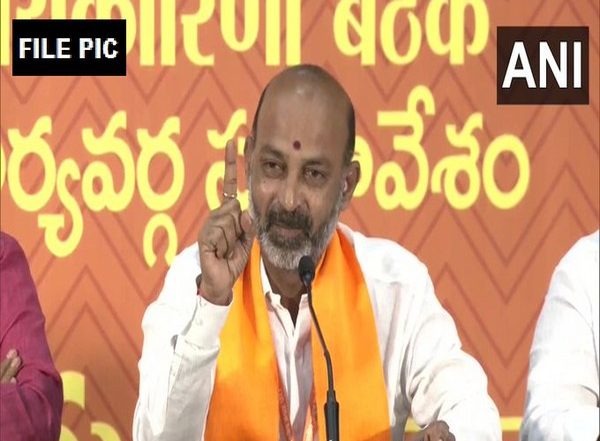 India News | Telangana BJP Chief Bandi Sanjay Sent to Judicial Custody Till April 19