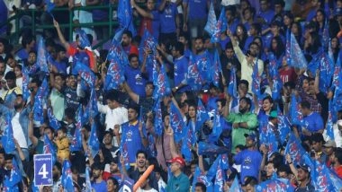 Sports News | DC Toli Thronged Arun Jaitley Stadium to Show Their Support for Delhi Capitals