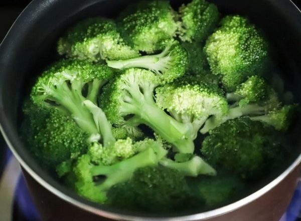Science News | Researchers Find How Broccoli Consumption Reduces Risk of Diseases, Protects Gut Lining