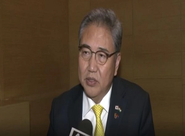 World News | South Korea Would Like to Upgrade Its Partnership with India, Focus on Trade, Investment: Foreign Minister Park Jin