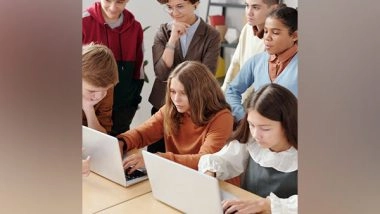 Science News | Study Suggests Teenagers Who Trust Internet Information Find It Less Stressful