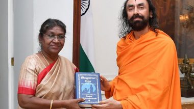 Business News | Swami Mukundananda, Global Spiritual Leader, Meets President Droupadi Murmu