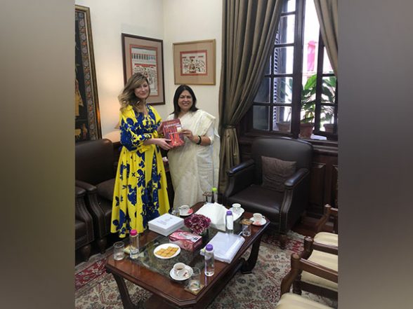 World News | Ukraine's Deputy Foreign Minister Emine Dzhaparova Meets MoS Meenakashi Lekhi - Vimarsana News