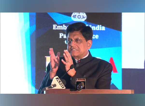 World News | Piyush Goyal Invites French Businessmen to Invest in India