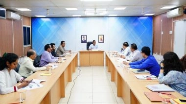 India News | Delhi Govt Exploring Possibility of Providing Free Bus Passes to Registered Labourers