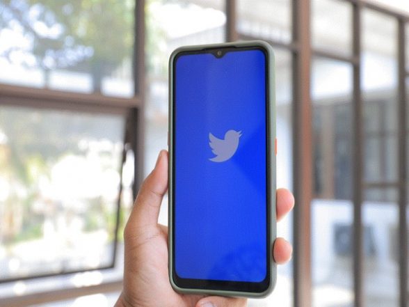 Entertainment News | Users Complain of Facing Issues in Replying Tweets; Twitter Responds - Vimarsana News