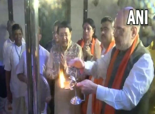 India News | Union Home Minister Amit Shah Performs Puja at Dakshineswar Kali Temple in Kolkata