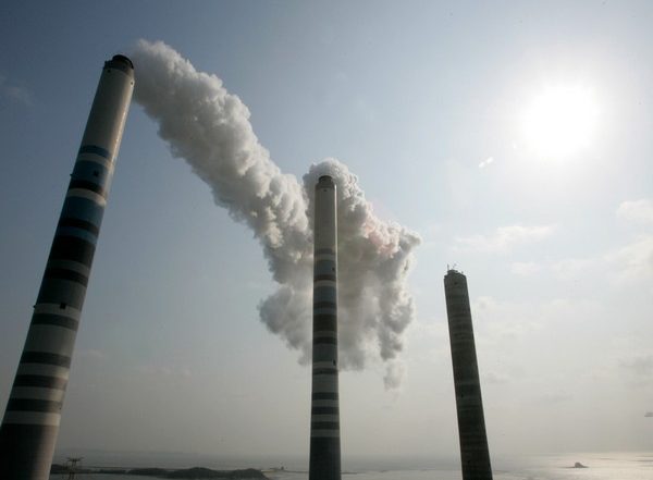 World News | China's Manufacturing Sector Falls on Hard Times, Several Companies Shut