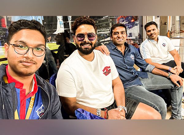Sports News | Nicholas Pooran Shares Words of Motivation for Injured Rishabh Pant