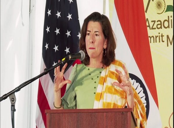US Secretary of Commerce Gina Raimondo Praises PM Narendra Modi, Says 'Indian Prime Minister Is Most Popular and Visionary Leader' (Watch Video)
