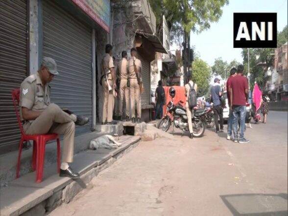 UP Police Step Up Security Outside Umesh Pal’s Residence in Prayagraj
