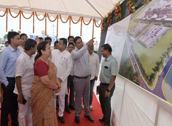 India News | MoS Railways Darshana Jardosh Reviews Puri Station Redevelopment Work