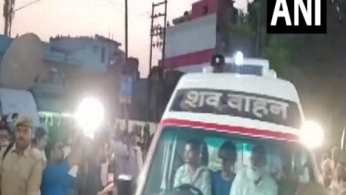 India News | UP: Bodies of Atiq Ahmed, Ashraf Brought to Burial Ground in Prayagraj