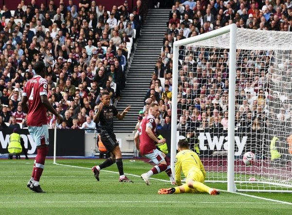 Sports News | Premier League: Arsenal Play out 2-2 Draw with West Ham United