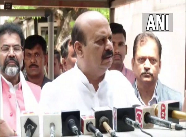 India News | Jagadish Shettar Will Be Thrown out After Use by Congress: Karnataka CM Bommai