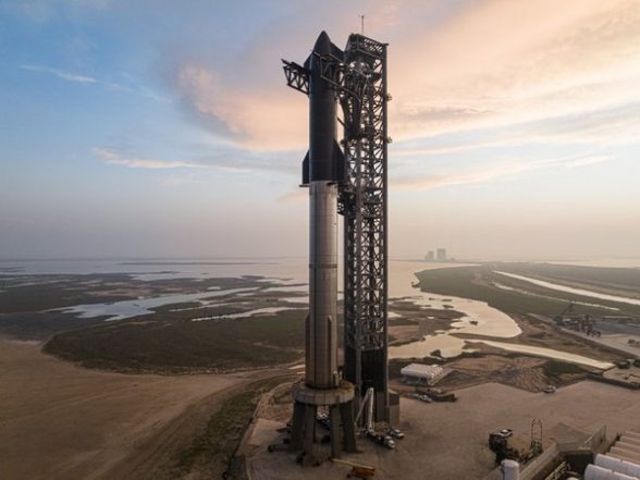 World News | SpaceX Starship Launch Called off at the Last Minute - Vimarsana News