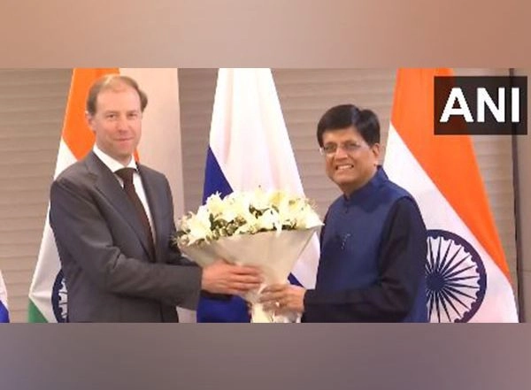 World News | Union Minister Piyush Goyal Meets Russian Deputy PM Denis Manturov