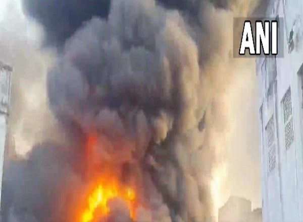 India News | Bihar: Massive Fire Breaks out at Patna Godown, Dousing Operation Underway