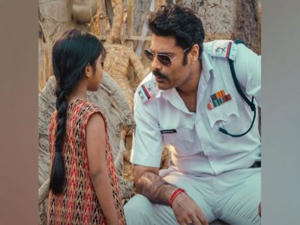 Sikandar Kher Gains 15 Kgs for His Role in 'Tooth Pari: When Love Bites'