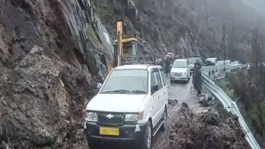 India News | J-K : Landslide on Pahalgam-Chandanwari Road, No Casualties Reported