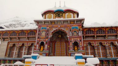 India News | Thick Blanket of Snow Covers Uttarakhand's Badrinath Dham