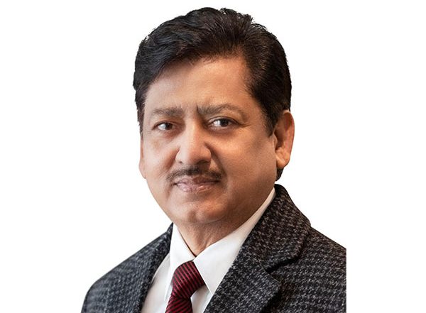 Business News | Dr Sanjay Chaudhary Was Honoured with the Ophthalmologist of the Year Award 2023
