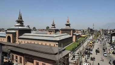 India News | Srinagar: Peace Returns to Old City, Thousands Converge at Jamia Masjid, Observe 'Laylat-al-Qadr'