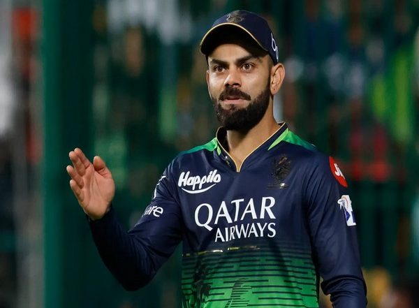 Virat Kohli Becomes First Royal Challengers Bangalore Player to Complete 100 Catches in IPL, Achieves Feat During RCB vs RR Match