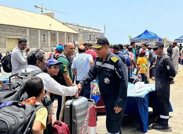 World News | 'Operation Kaveri': INS Teg Departs from Port Sudan with 5th Batch of 297 Passengers