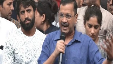 India News | Delhi CM Meets Wrestlers Protesting Against WFI Chief at Jantar Mantar