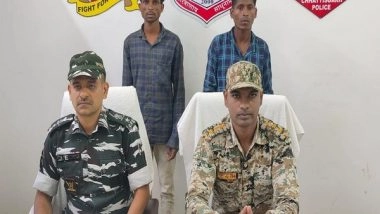 India News | Two Naxals, Including Cadre Carrying Cash Reward of Rs 1 Lakh, Surrender in Chhattisgarh's Sukma