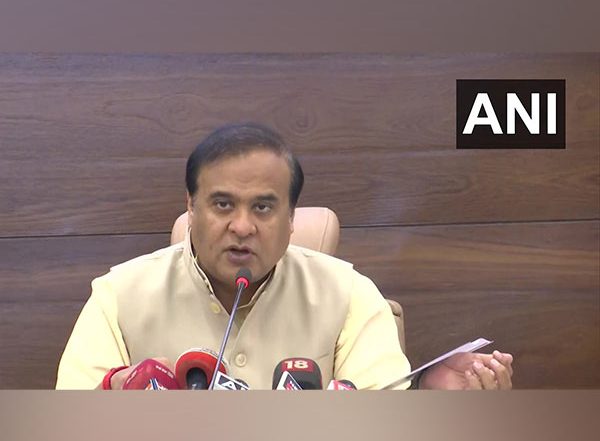 Assam Government to Offer Voluntary Retirement to Police Officers, Jawans Who Are Habitual Drinkers, Says CM Himanta Biswa Sarma