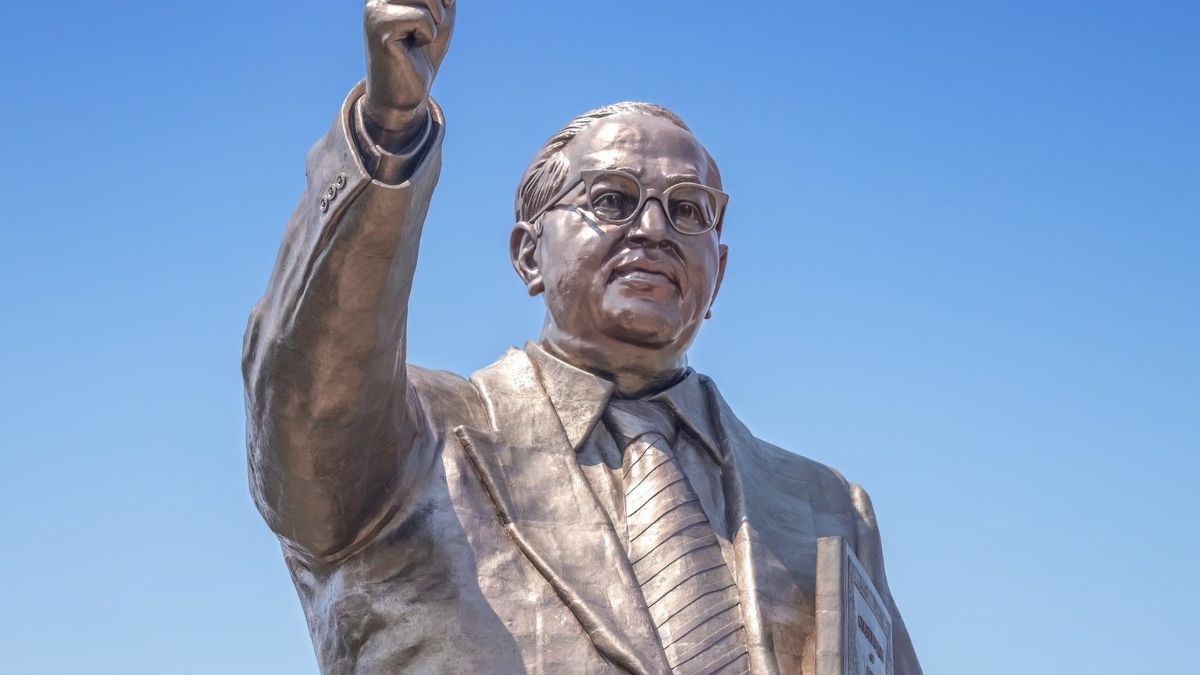 File:Sankalp Bhoomi, life-size statue of Dr. B.R. Ambedkar sitting