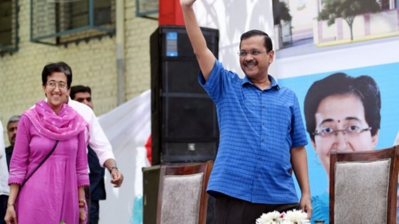 Arvind Kejriwal To Appear Before CBI Today: Delhi CM Holds Meeting With AAP Leaders Ahead of Appearance Before Central Agency in Excise Policy Case