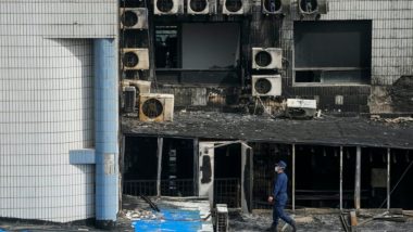 Beijing Hospital Fire: Death Toll Rises to 29 in Changfeng Hospital Blaze (Watch Video)