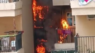 Greater Noida Fire: Massive Blaze Erupts in Multi-Storey Residential Building in Gaur City Society (Watch Video)