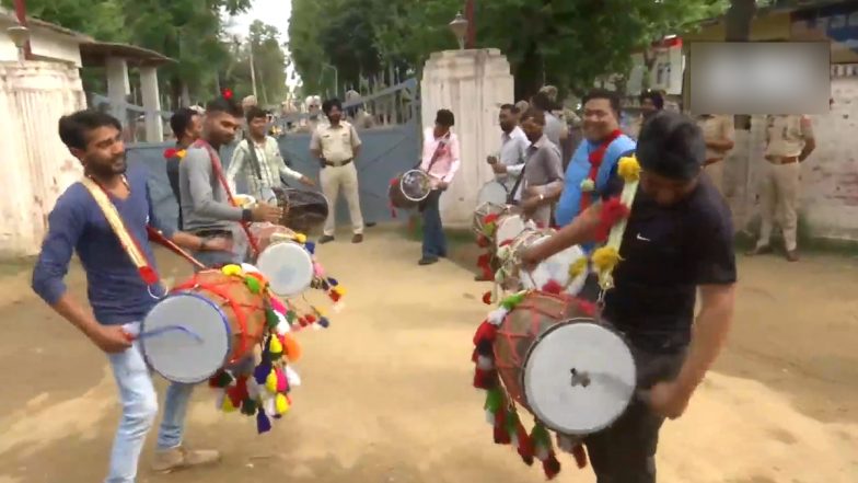 Navjot Singh Sidhu to Walk Out of Jail After Ten Months, Supporters to Welcome Former Punjab Congress President Out of Patiala Prison With Dhol (Watch Video)