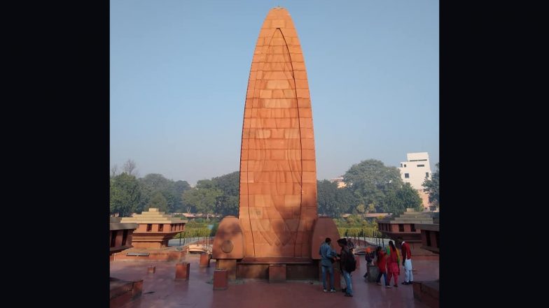 Jallianwala Bagh Massacre 104th Anniversary: Leaders, Eminent Personalities and Citizens Pay Tributes To Victims, Laud Their Sacrifices