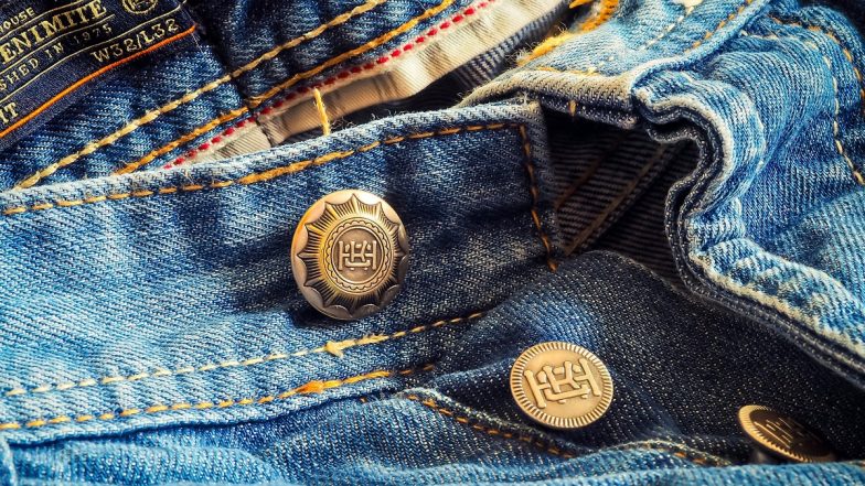 Jeans Banned in Government Offices in Bihar District! Saran DM Issues Dress Code; Asks Employees To Wear Formal Clothes, Identity Cards on Duty